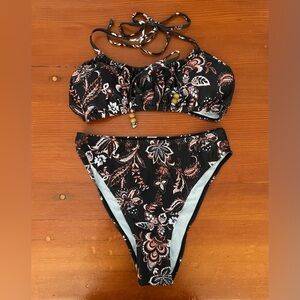 2/$20 ❤️ NWT SHEIN Black Paisly Floral Bikini Set Small